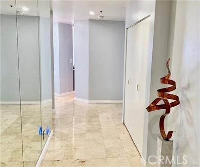 1310 E Ocean 906