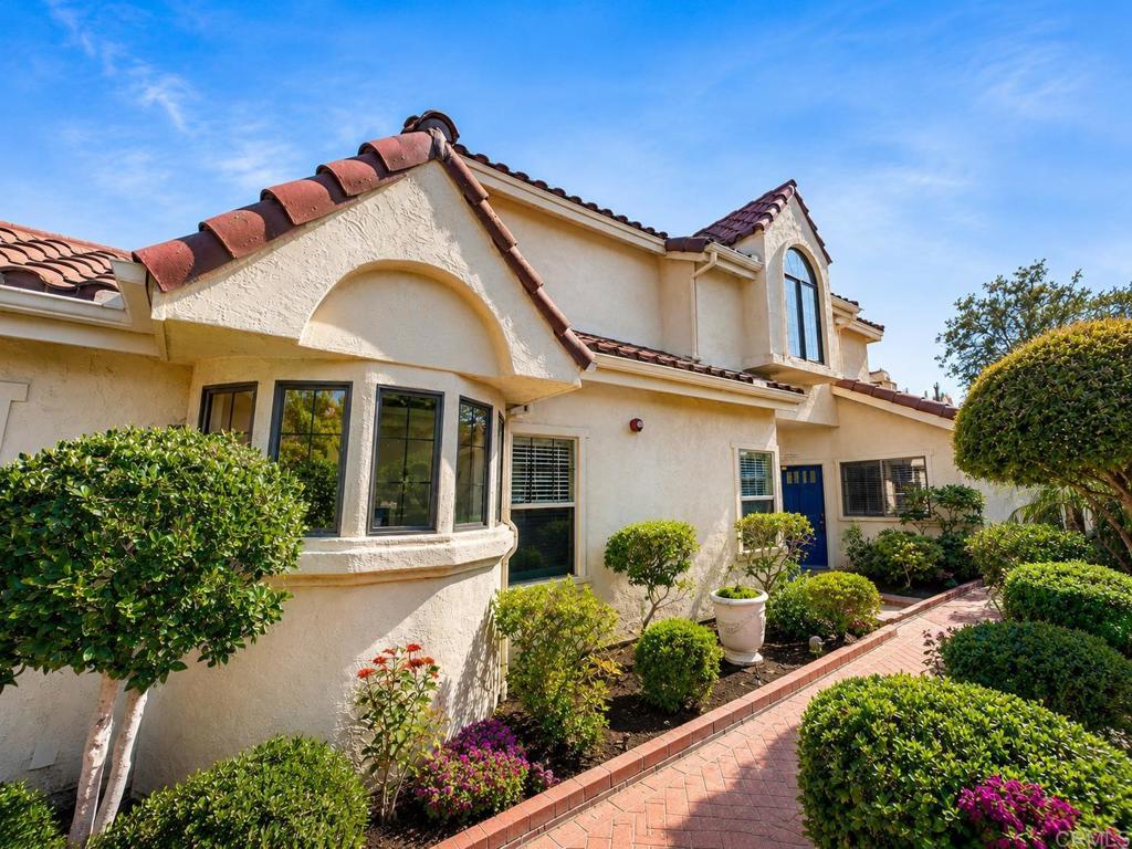 29118 Laurel Valley Dr DR, Vista CA 92084