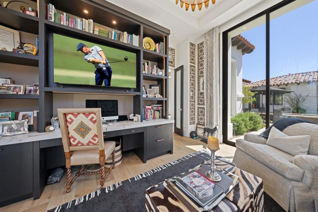 PGA Greg Norman - Residential