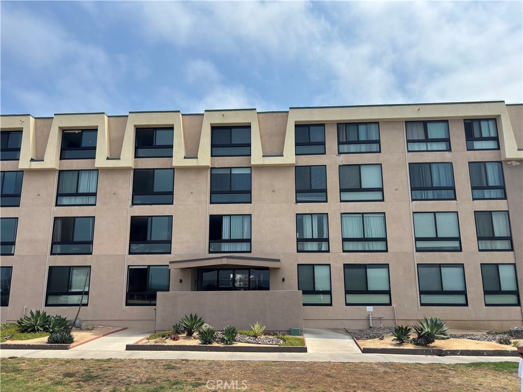 4667 Ocean Boulevard 106