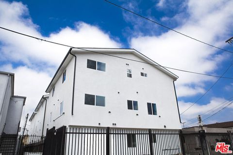 Photo of 11503 S New Hampshire Avenue, Los Angeles, CA 90044 (MLS # 26634105)