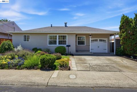 Photo of 363 Lafayette Ave Ave, Hayward, CA 94544 (MLS # 41133948)