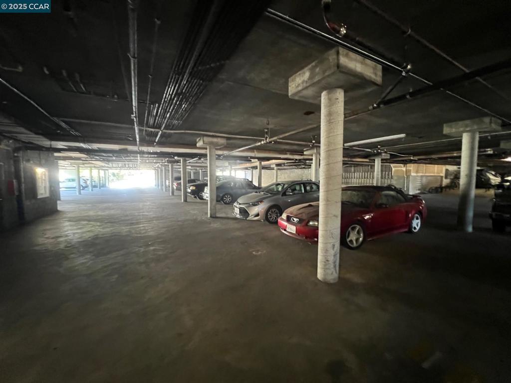 BROADWAY PLAZA - Residential