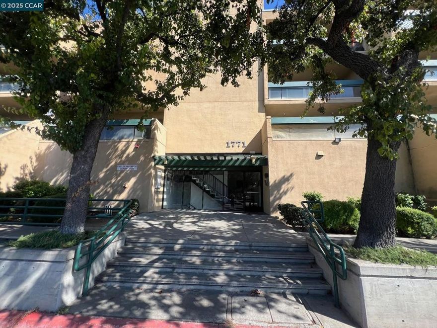 Great location walking distance to downtown and BART.  New luxury viny flooring throughout. This condo has gated garage parking, laundy in unit, Central heat and a private balcony.   You won't find a better deal in concord.