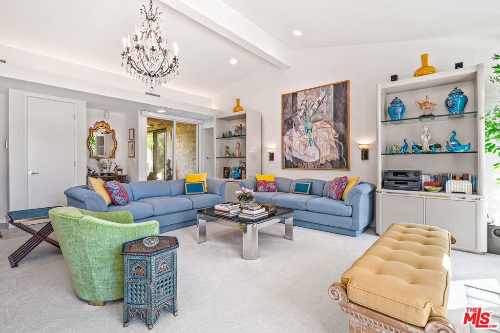 Wilshire Palms - Residential