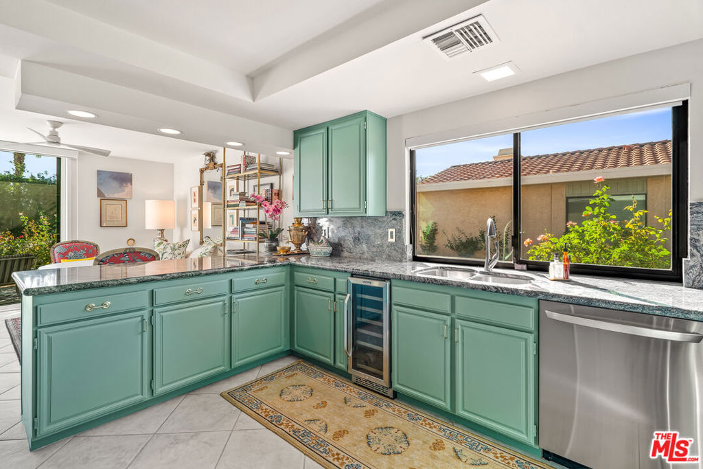 Wilshire Palms - Residential