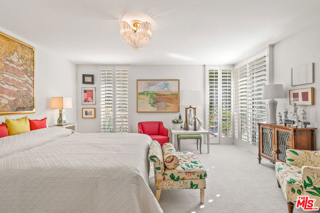 Wilshire Palms - Residential