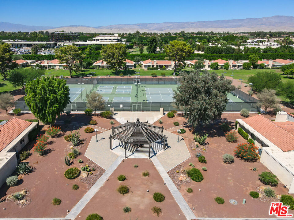 Wilshire Palms - Residential