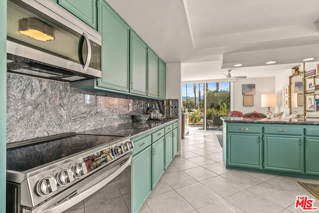 Wilshire Palms - Residential