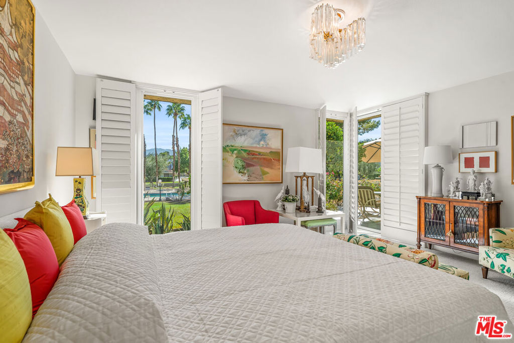 Wilshire Palms - Residential