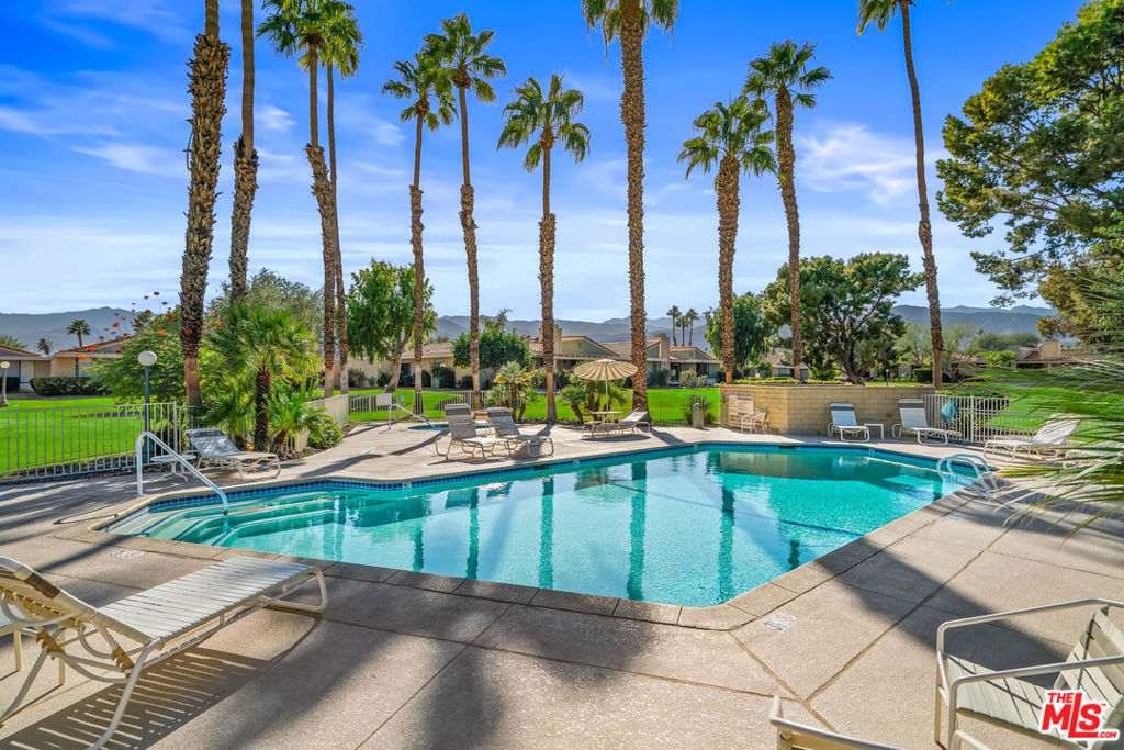 Wilshire Palms - Residential