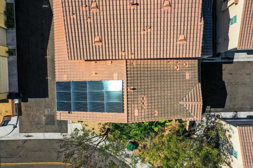 4300 Newton Avenue 8