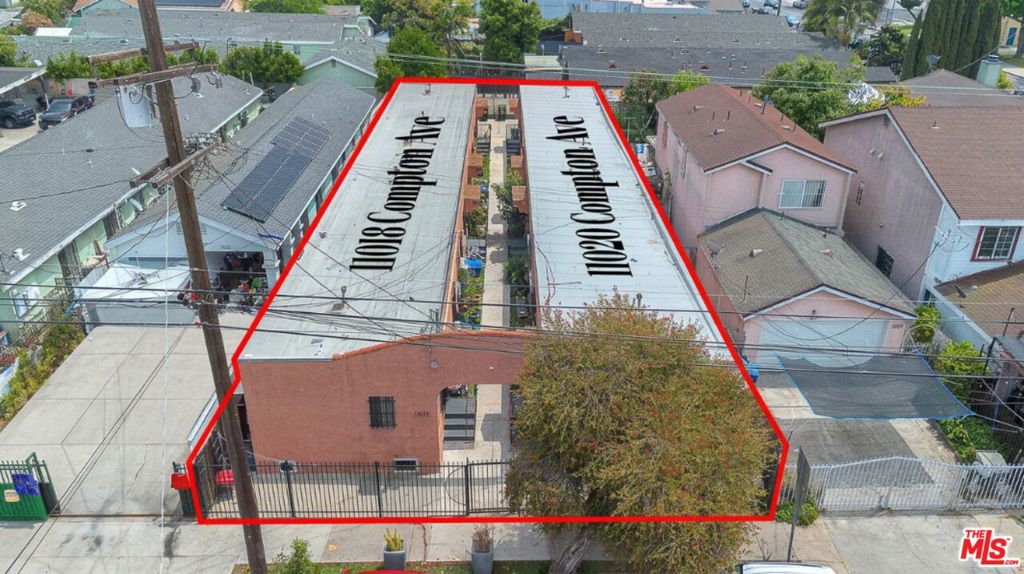 -11020 Compton Avenue