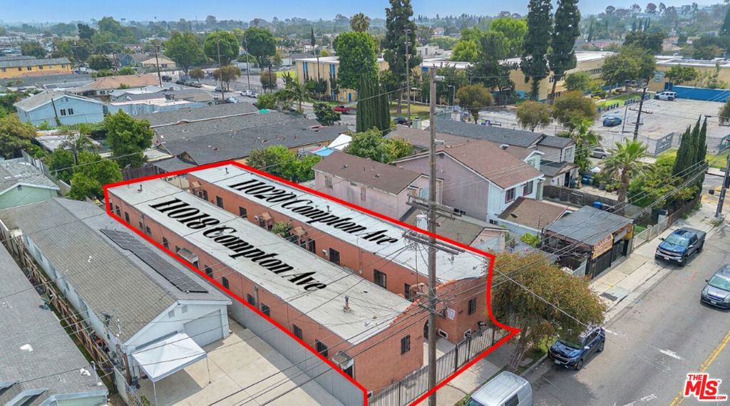 -11020 Compton Avenue