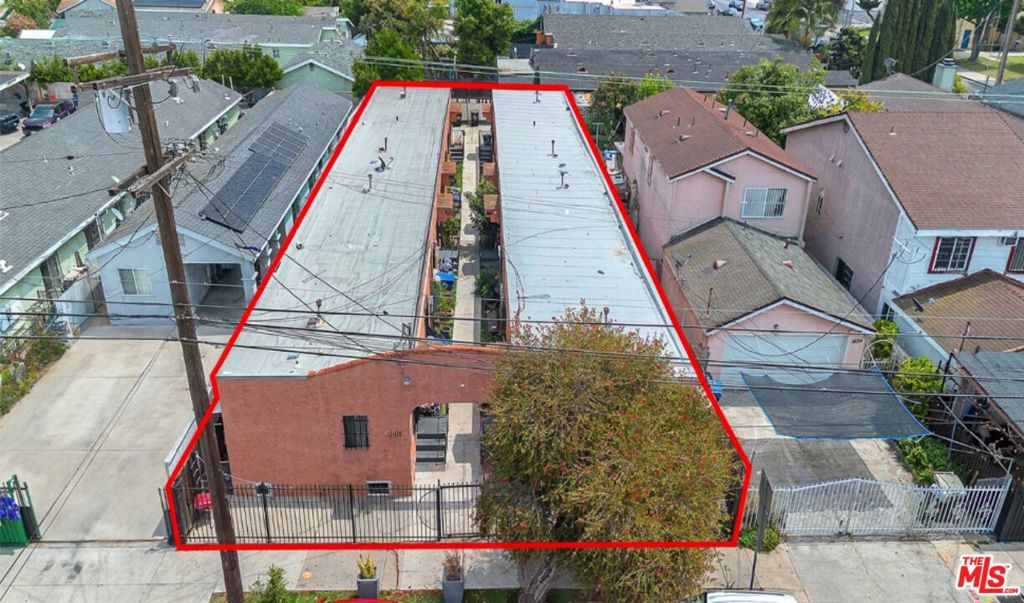 -11020 Compton Avenue