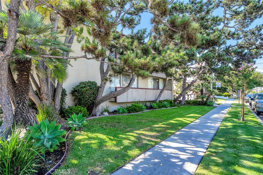 23125 Samuel Street