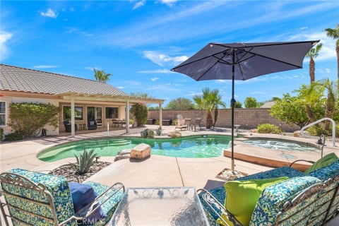 Photo of 39371 Blossom Cir. CIR, Palm Desert, CA 92211 (MLS # SR26149175)