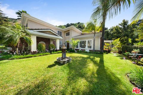 Photo of 1160 Englewild Drive, Glendora, CA 91741 (MLS # 26695243)