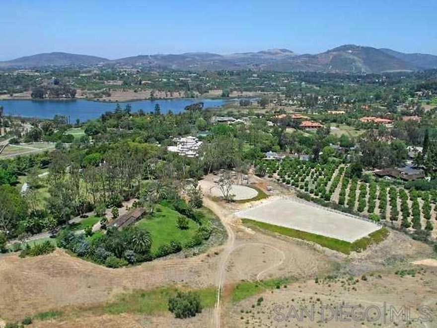 A spectacular and rare 16.5 acre all usable parcel in Rancho Santa Fe. Stunning views of the mountains, 8 separate parcels, on a non-covenant "island" surrounded by covenant properties. Lots of possibilities...large estate, family compound or development opportunity.