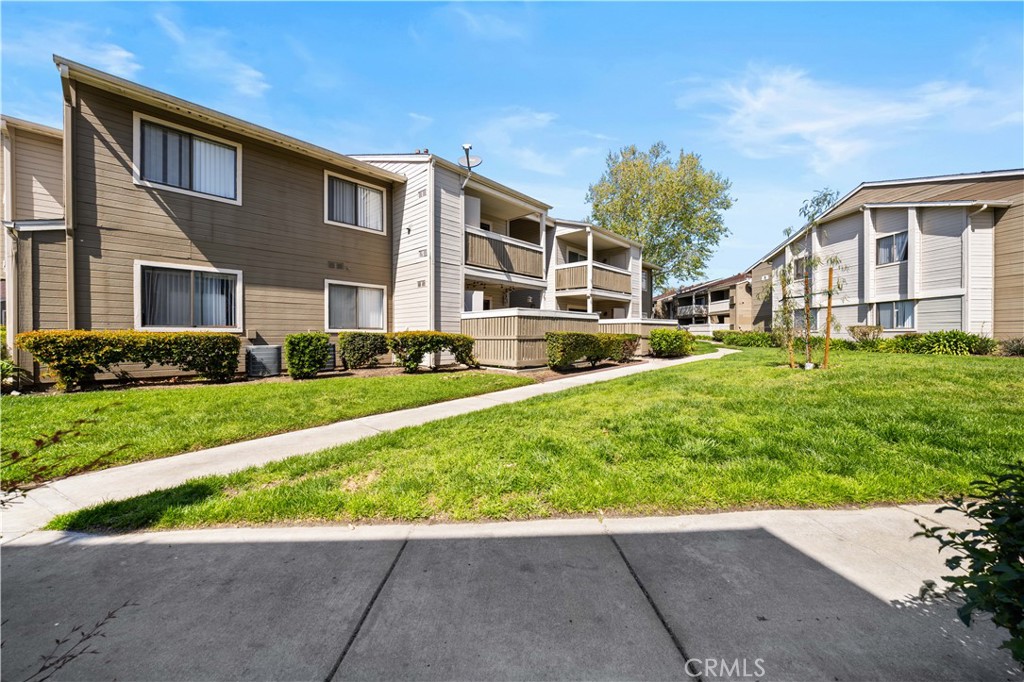 1309 W Mission Boulevard 82