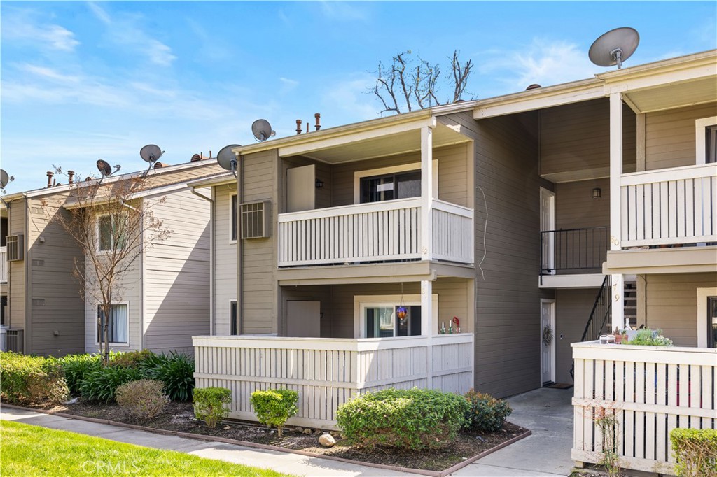 1309 W Mission Boulevard 82