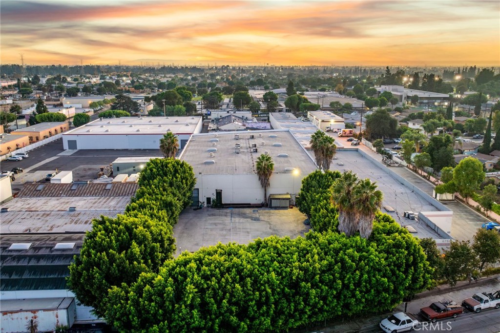 RARE OPPORTUNITY FOR A SHOWROOM-QUALITY MANUFACTURING WAREHOUSE.
This stunning 27,000 SF manufacturing warehouse at 6760 Foster Bridge Blvd in Bell Gardens offers a private and secure space. The property features 24-foot clear height ceilings and a heavy-duty power distribution system, ideal for efficient operations.
Built in 1984 on nearly 1 acre, the site is fully fenced and gated. The 18,000 SF parking lot in front provides ample space for parking, storage, or other creative uses. The 18' wide by 14'6" high grade-level door ensure easy pedestrian access and vehicular entry, facilitating smooth loading and unloading.
Located in the Commerce industrial submarket, this property benefits from proximity to major highways and ports, enhancing distribution and logistics. Bell Gardens is a strategic location within Southern California's thriving manufacturing and logistics hub, attracting increasing interest from business owners and investors alike. The area’s accessibility and strong industrial infrastructure make it an ideal spot for businesses looking to optimize their operations.
With industrial real estate in Bell Gardens projected to grow in value due to continued demand and limited supply, this is an ideal time to invest in this high-quality facility. Seize this unique opportunity to own a premium manufacturing warehouse that meets the highest standards for privacy, security, and functionality.