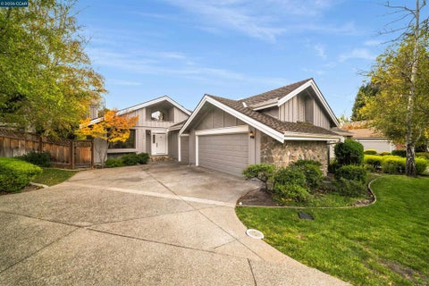 Photo of 596 Buttonwood Dr DR, Danville, CA 94506 (MLS # 41152621)