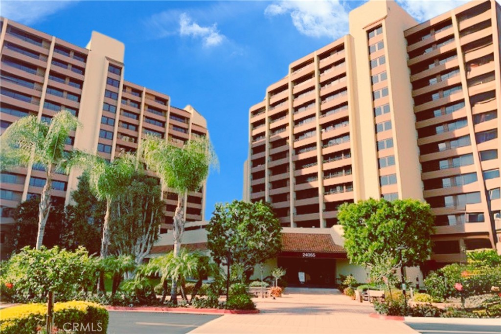 This remodeled 1br/1ba with brand-new carpet is located in The Towers, where the monthly HOA includes housekeeping, dining credits, utilities, cable, and access to an incredible array of resort-style amenities such as pools, golf, fitness centers, clubs, transportation, and more, all within the vibrant 55+ community of Laguna Woods.