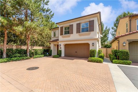 52 Norwich Irvine CA 92620