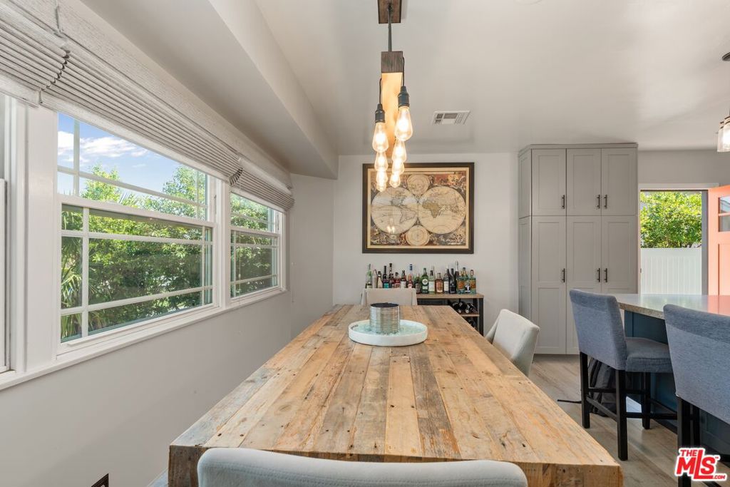 16852 Citronia Street