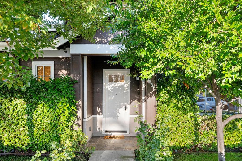 1587 Kentfield Avenue