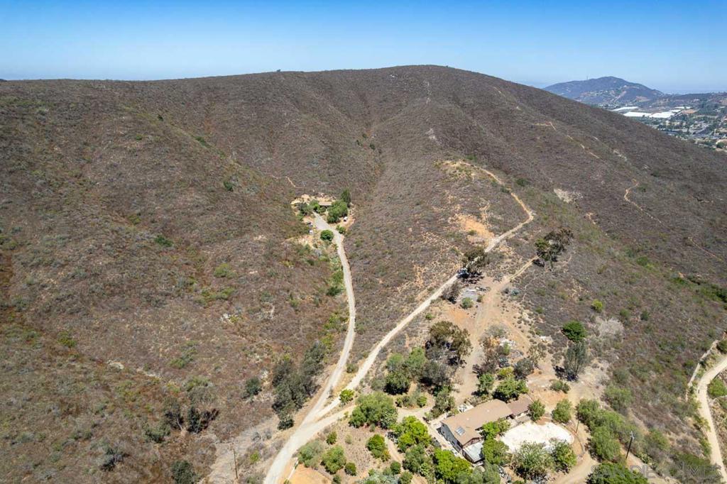 N Twin Oaks Valley Rd