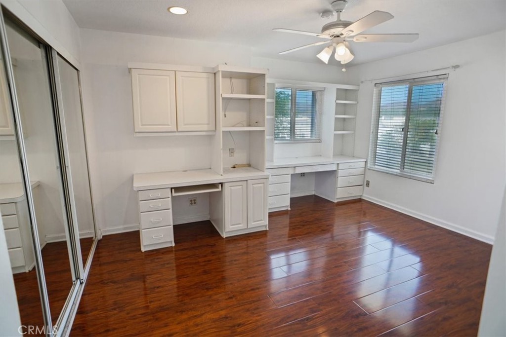 Oakcreek Village (879) - Residential Lease