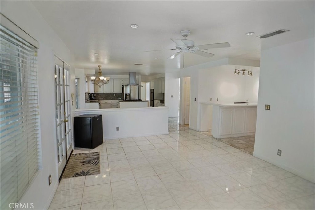 Oakcreek Village (879) - Residential Lease