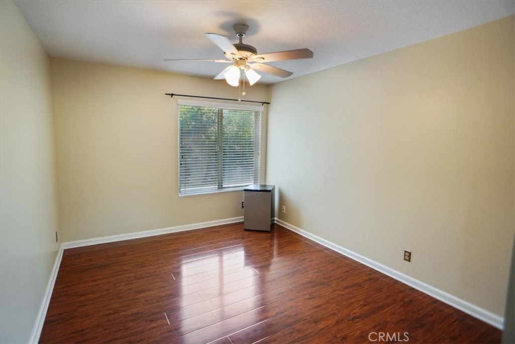 Oakcreek Village (879) - Residential Lease