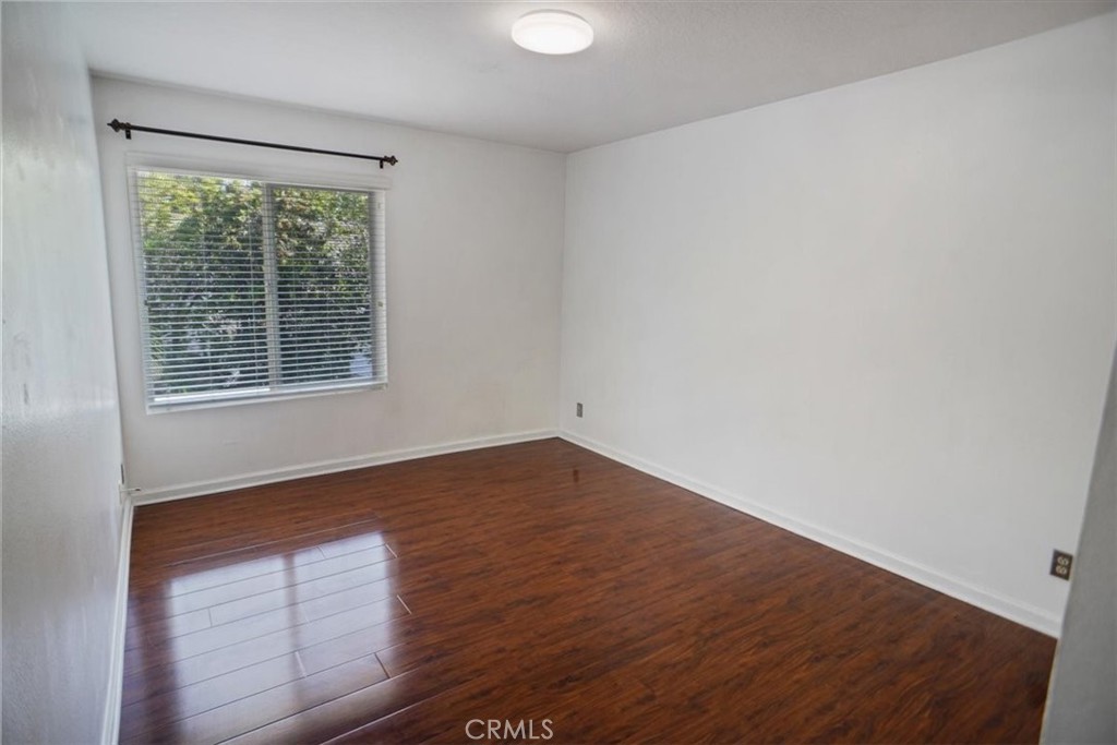 Oakcreek Village (879) - Residential Lease