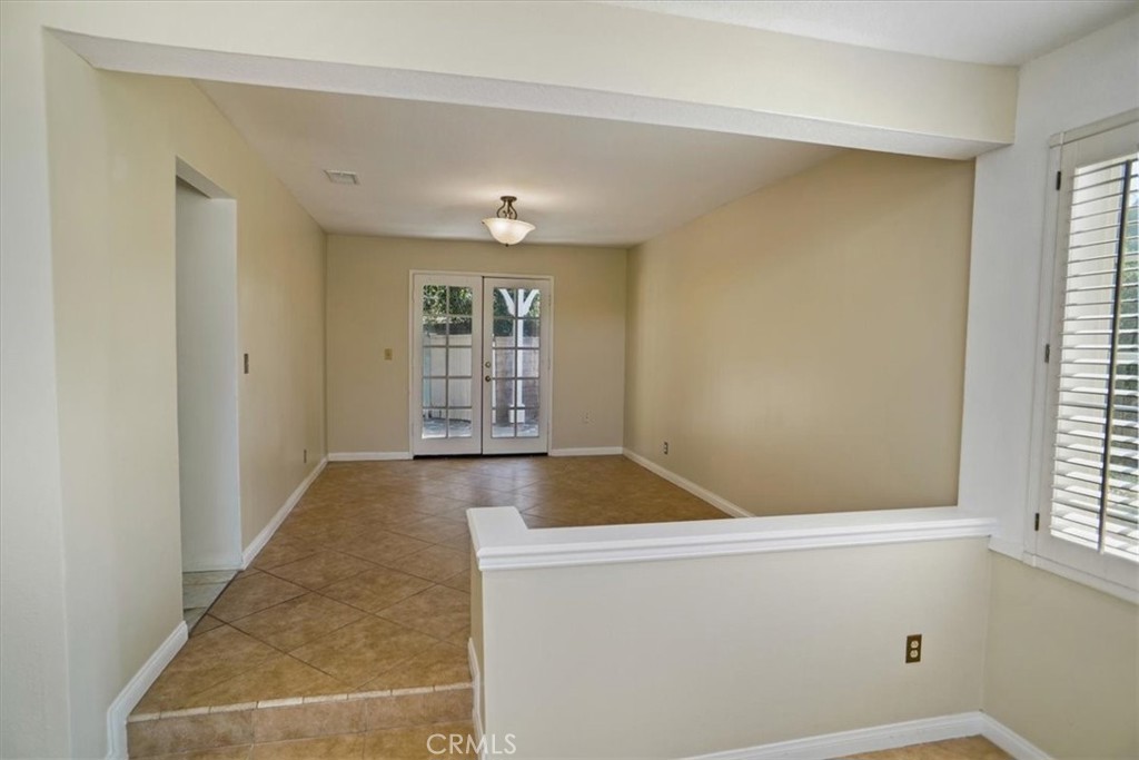 Oakcreek Village (879) - Residential Lease