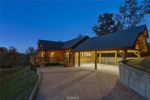 Tiny photo for 7190 Tres Vista Road, Paso Robles, CA 93446 (MLS # SC26056837)