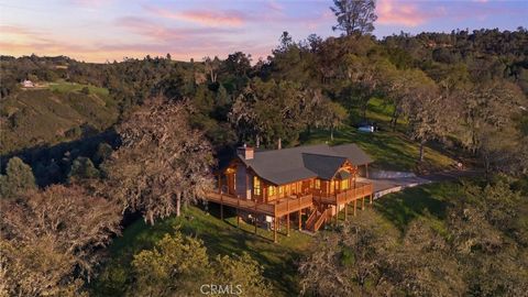 Tiny photo for 7190 Tres Vista Road, Paso Robles, CA 93446 (MLS # SC26056837)
