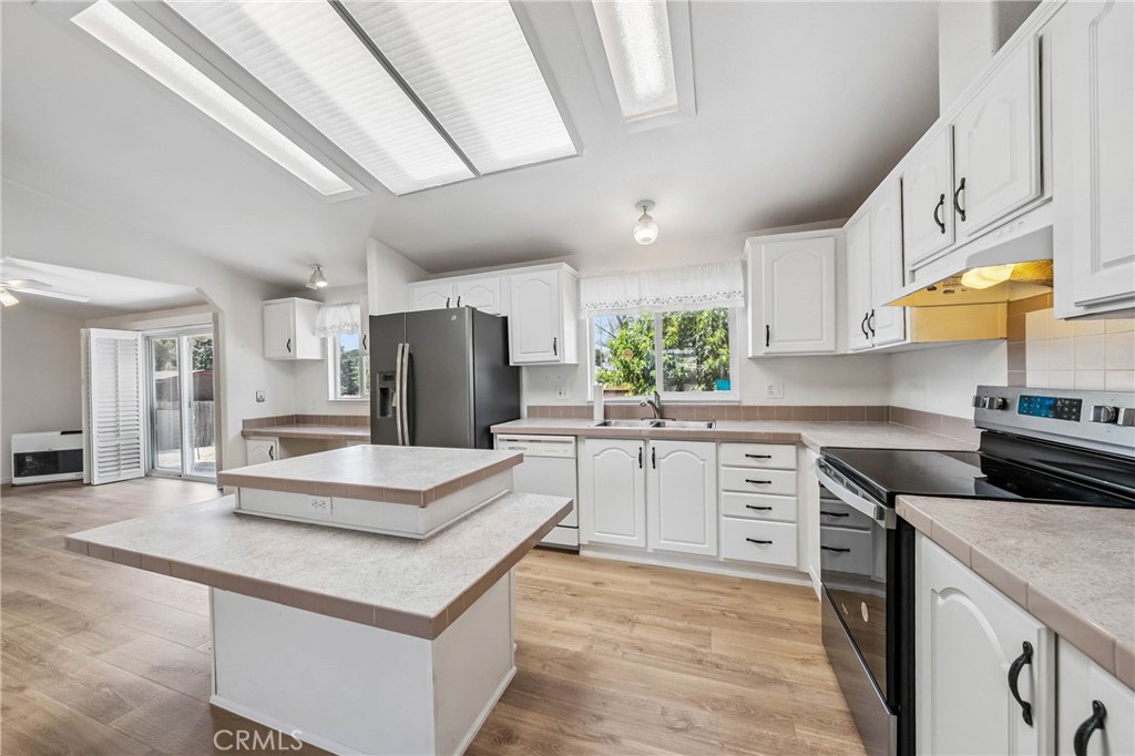 4450 Di Mar Lane