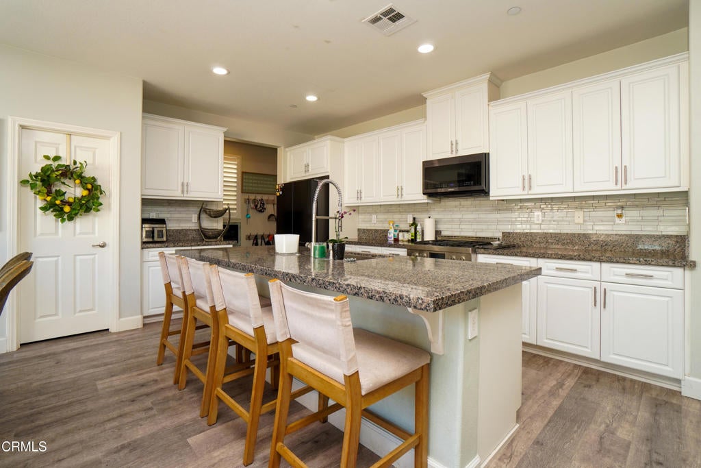 Properties 4 543 Platte Way