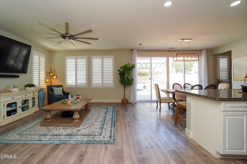 Properties 2 543 Platte Way