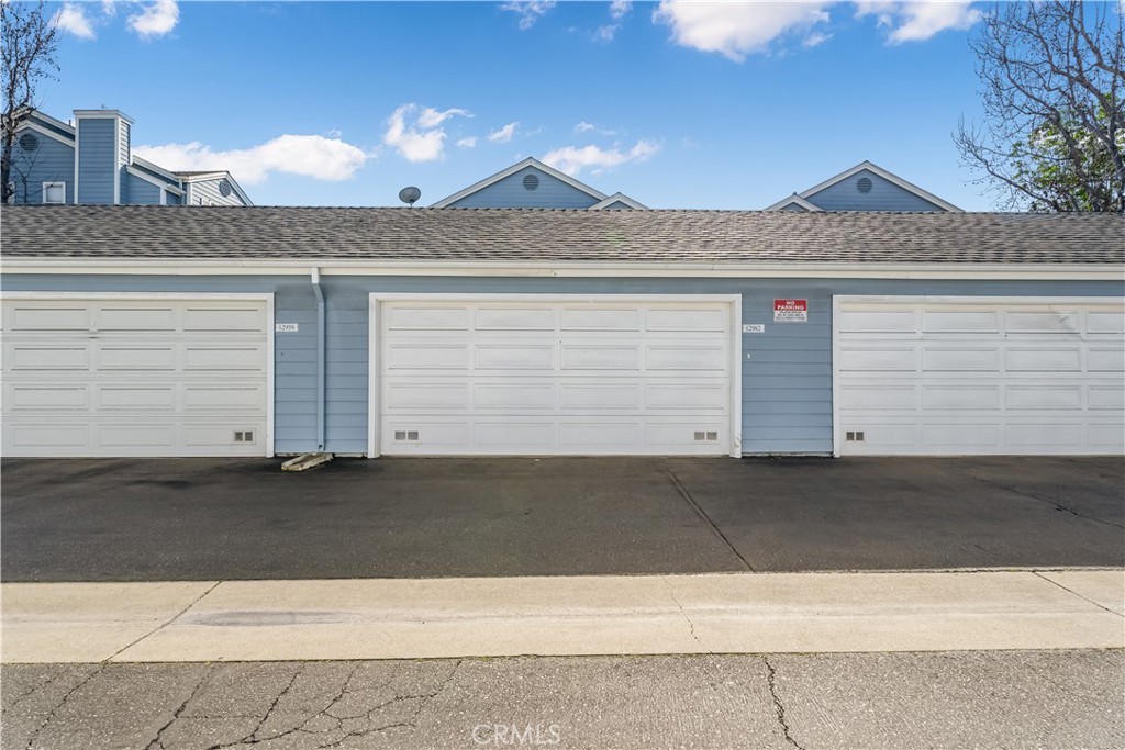 12982 Sycamore Village