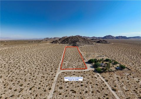Photo of 772 Porter Street, Lucerne Valley, CA 92356 (MLS # HD25196170) Photo of 772 Porter Street, Lucerne Valley, CA 92356 (MLS # HD25196170)