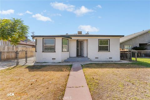 Photo of 1003 El Tejon Ave Ave, Bakersfield, CA 93308 (MLS # NS25279923)