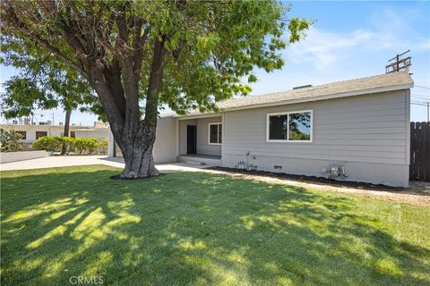 Photo of 7629 Arcola, Sun Valley, CA 91352 (MLS # DW26118772)