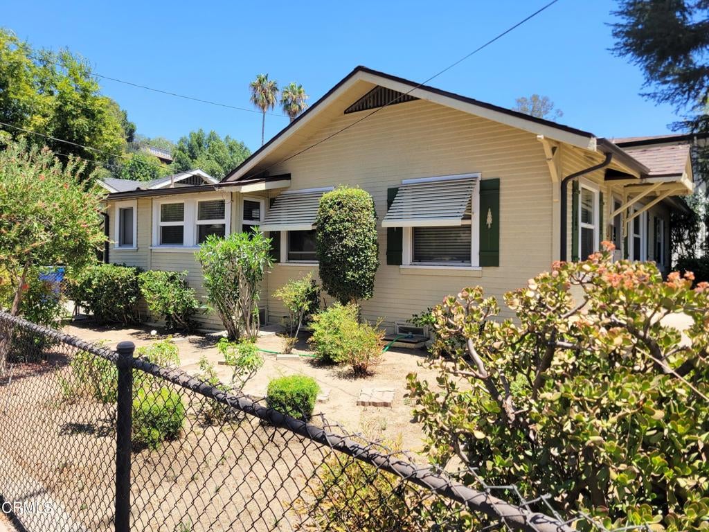1775 Yosemite Drive