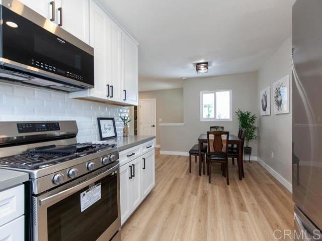 1817  1819 Oakshire Court