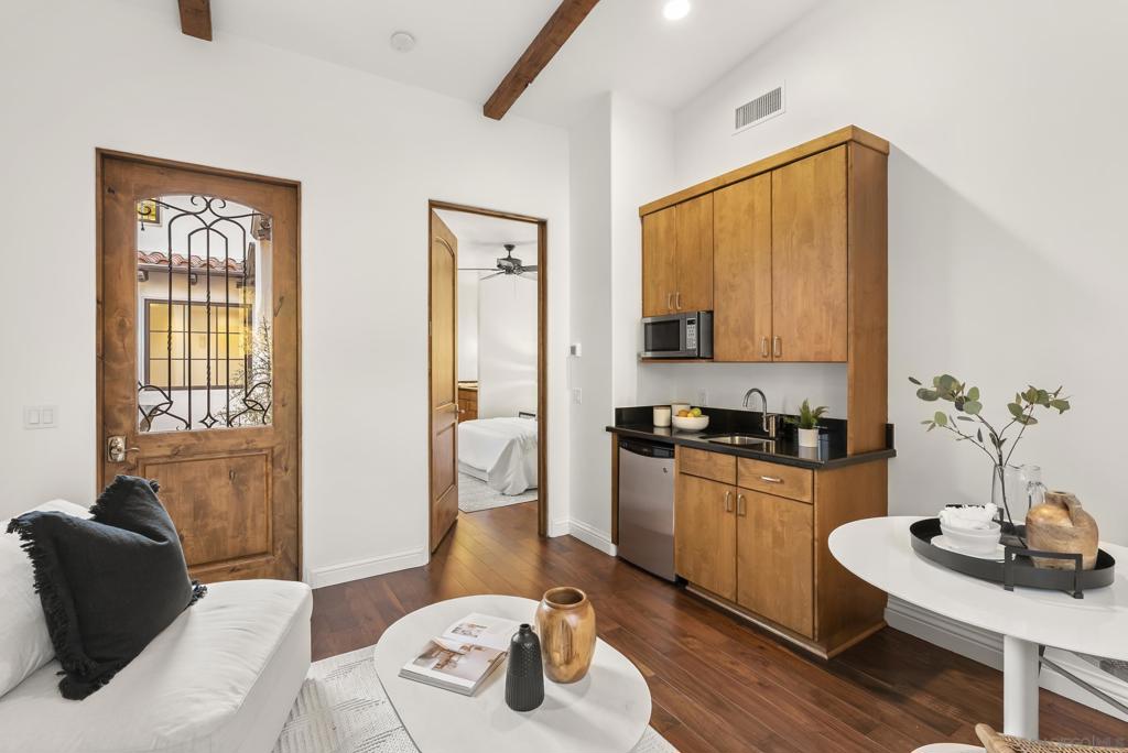 Rancho Santa Fe - Residential