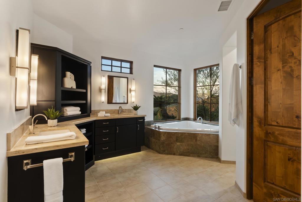 Rancho Santa Fe - Residential